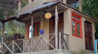 رزرو بوم گردی اتاق ولیک