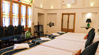 رزرو بوتیک هتل کاشانه ماهور (شورانگیز 5 تخته)