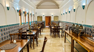 رزرو هتل 3 ستاره ممتاز دربار یزد(5تخته)