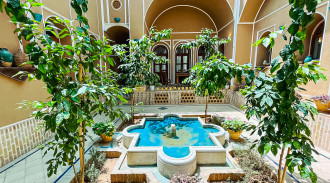 رزرو هتل 3 ستاره ممتاز دربار یزد(2تخته بدون سرویس)