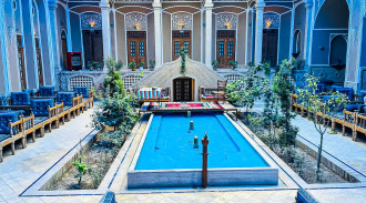 رزرو هتل 3 ستاره ممتاز دربار یزد (یک تخته) اتاق 1