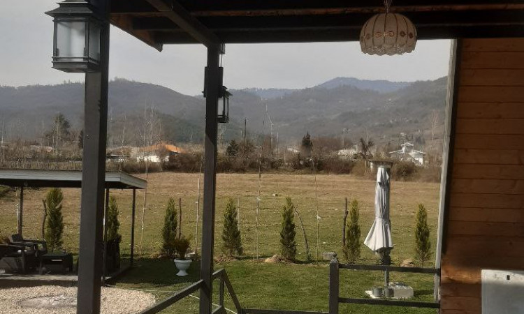 سویسی جنگلی باران با جکوزی آب گرم