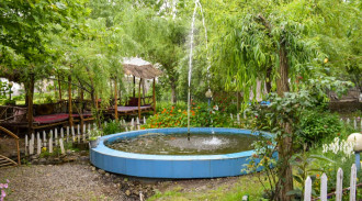 رزرو بومگردی جمشید اتاق چوبی واحد 3