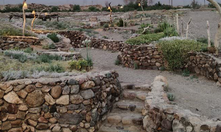قامتگاه بوم گردی ده عروس - اتاق 17 متری 5