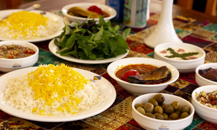 رزرو اکو کمپ کویری متین آباد (کومه سنتی)