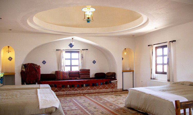 رزرو اکو کمپ کویری متین آباد(اتاق گوشواره)