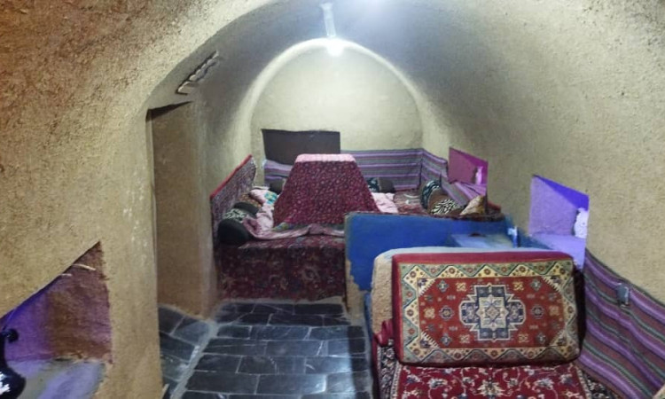 رزرو اقامتگاه سنتی سرای گینای اتاق 5