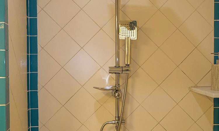 اجاره اتاق دو تخته دابل نمک (حیاط)