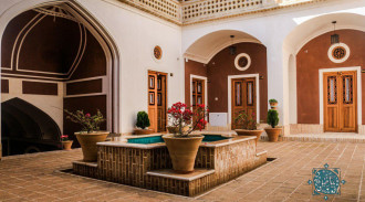 رزرو بوم گردی بابا افضل اتاق چهارتخته آبگینه (سرداب)