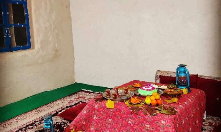 رزرو بوم گردی تاریشا( اتاق پیرین)2