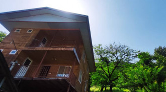 استئجار كوخ خشبي من غرفتي نوم في الطابق الأرضي