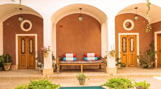 اجاره اتاق چهارتخته کانکت ویونا وارانا (حیاط)