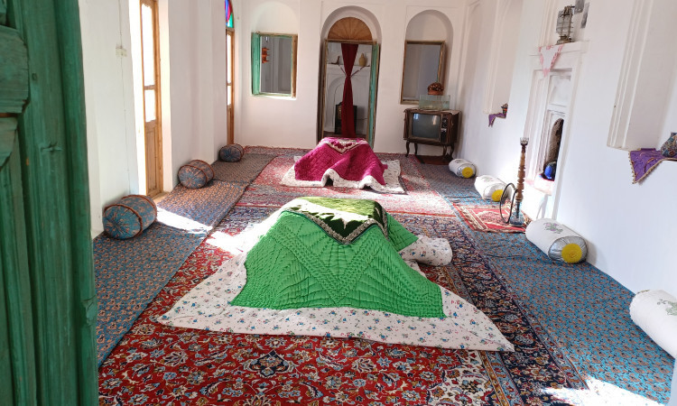 بوم گردی خانه باغ صفا همکف