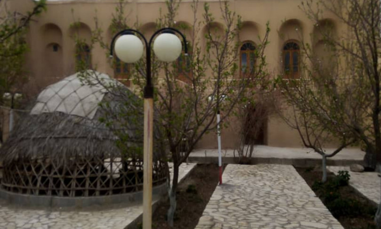 خانه باغ صفا (اتاق 30 متری)