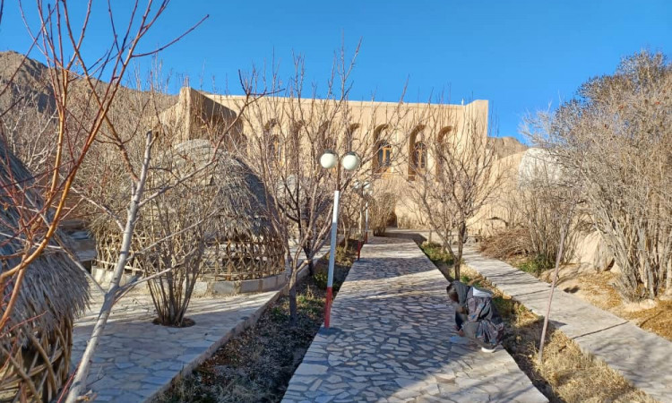 خانه باغ صفا (اتاق 30 متری)