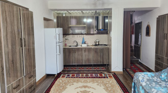 مهمانسرای سنتی حنیفه زاد ( سوئیت 40 متری طبقه اول )