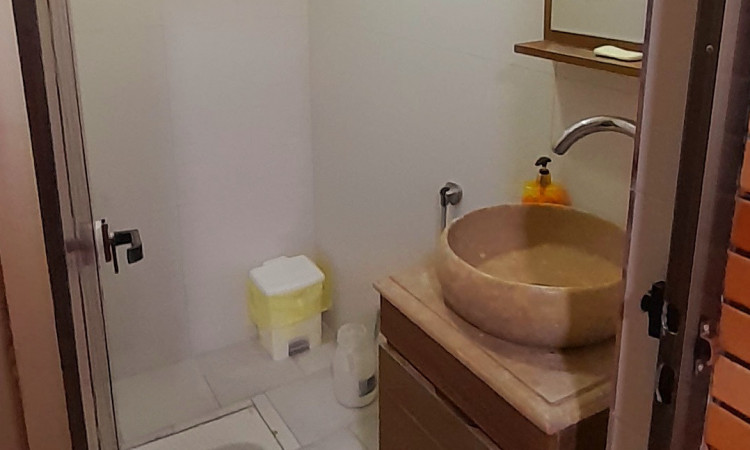 کلبه چوبی استخردار شونیشت