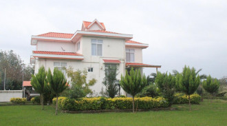 رزرو ویلا 4 خواب استخر روباز ابگرم شالیزار