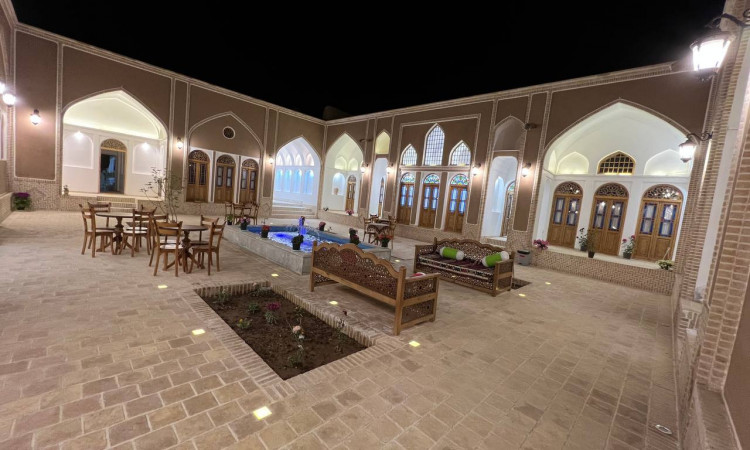 رزرو اقامتگاه سنتی پنجه آفتاب (اتاق سرابستان)