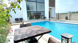 اجاره ویلا دوبلکس سه خوابه با استخر آبگرم(نوساز)