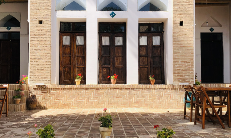 رزرو بوم گردی سنتی اجلال - اتاق ترنج