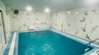 فيلا دوبلكس بثلاث غرف نوم للإيجار في الغابة