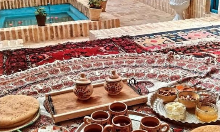 رزرو اقامتگاه بوم گردی تاریخی ماهور کویر (5 نفره VIP)