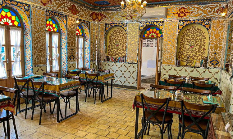 رزرو هتل سنتی گل آرا (اتاق گلنار)