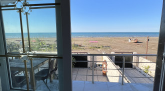 اجاره ویلای ساحلی با ویو کامل دریا در منطقه آزاد انزلی