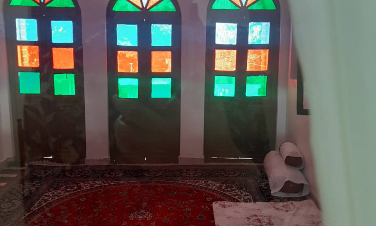 رزرو بوم گردی سادات(اتاق شاه نشین)