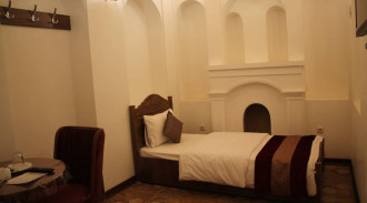 رزرو بوتیک هتل اسفنجان (اتاق یک تخته)