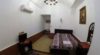 رزرو هتل سنتی فانوس ویونای کاشان (اتاق سارونا)