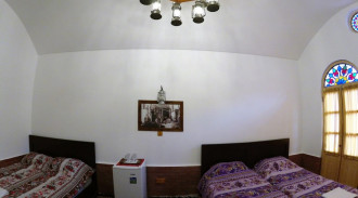 رزرو هتل سنتی فانوس ویونای کاشان (اتاق پل)