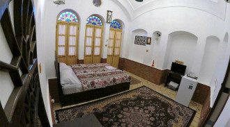 رزرو هتل سنتی فانوس ویونای کاشان (اتاق داریوون)