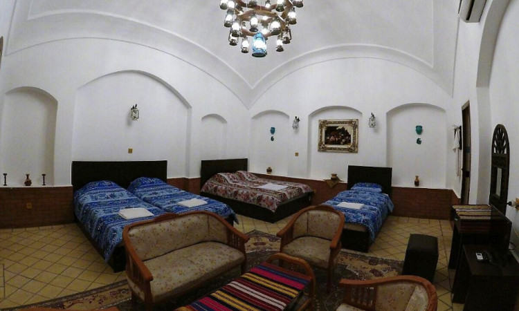 رزرو هتل سنتی فانوس ویونای کاشان (اتاق هارپاک)