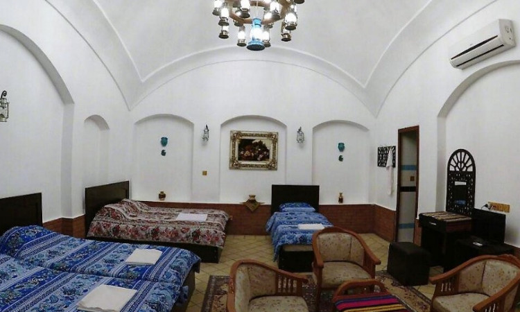 رزرو هتل سنتی فانوس ویونای کاشان (اتاق هارپاک)
