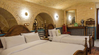 رزرو اقامتگاه بوم گردی خانه والاد شیراز اتاق آق دویی