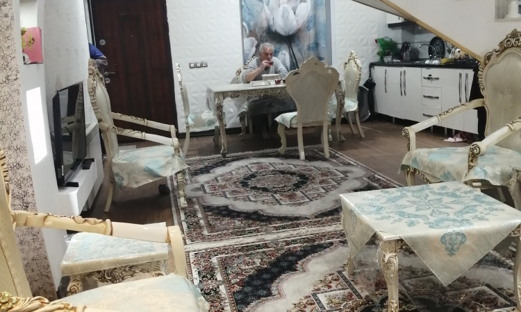 فيلا للايجار بحمام سباحه كامله و اطلاله رائعه في قلعة رودخان