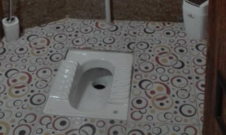 فيلا للايجار بحمام سباحه كامله و اطلاله رائعه في قلعة رودخان