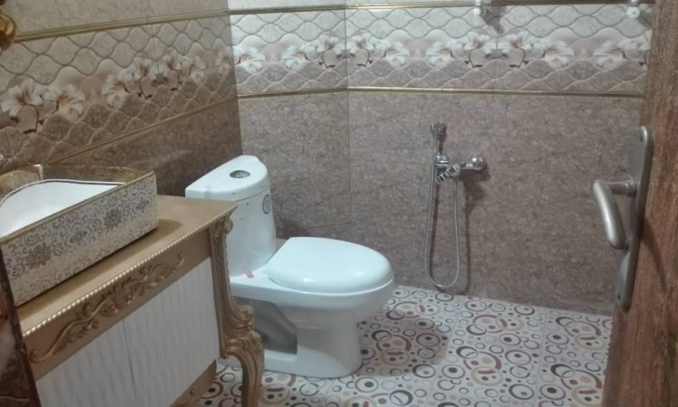فيلا للايجار بحمام سباحه كامله و اطلاله رائعه في قلعة رودخان