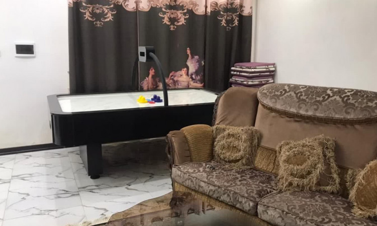 اجاره ویلا با باغچه و آلاچیق و استخرسرپوشیده آبگرم