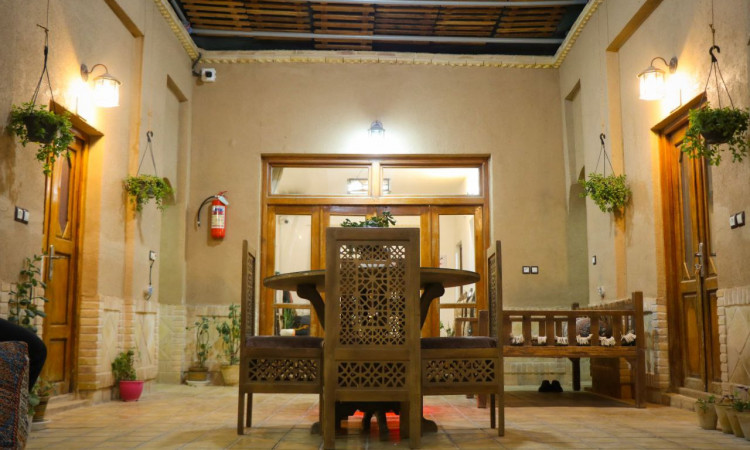 رزرو بوم گردی اسفندیارپور (اتاق 102 - 3 تخته)