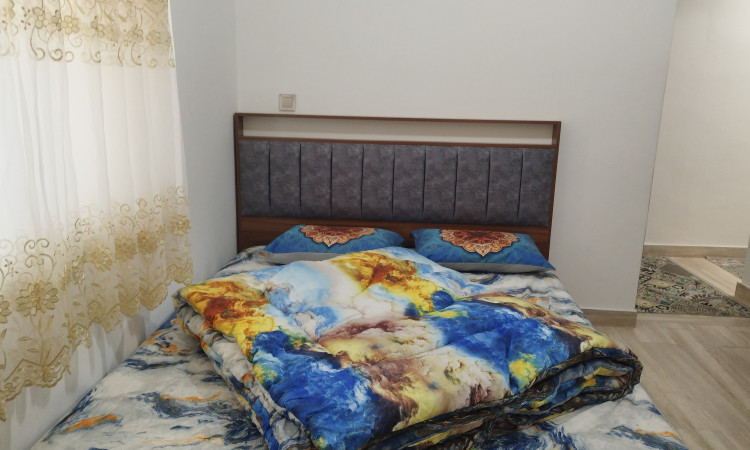 اجاره واحد اپارتمانی دو خوابه نوساز پای کوه