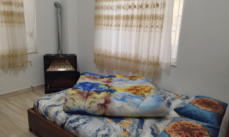 اجاره واحد اپارتمانی دو خوابه نوساز پای کوه