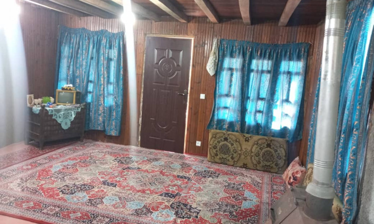 اجاره عمارت سنتی چوبی