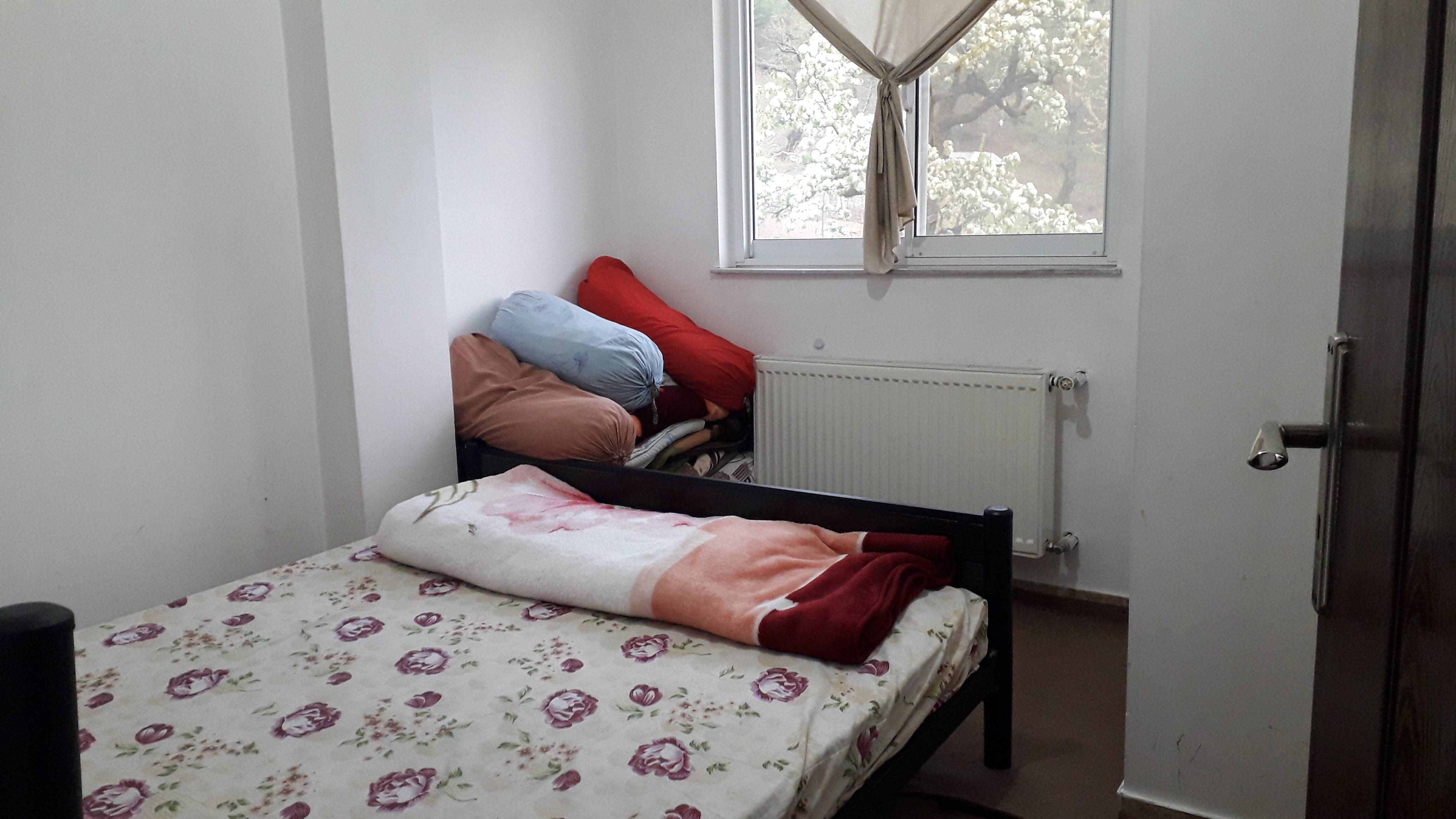 اجاره آپارتمان کاشانه چهارفصل حسینی واحد5-12