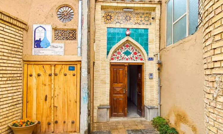 رزرو اقامتگاه بوم گردی حجاقاهدا (اتاق پنج دری)