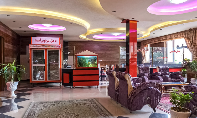 رزرو هتل آپارتمان امیر (اتاق 3 تخته شماره 1)