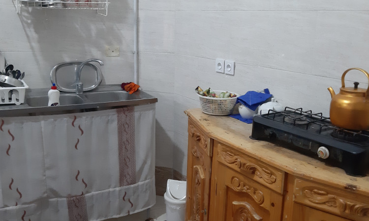 اجاره دهکده (نزدیک به جاده سراسری ، برای مسافران)