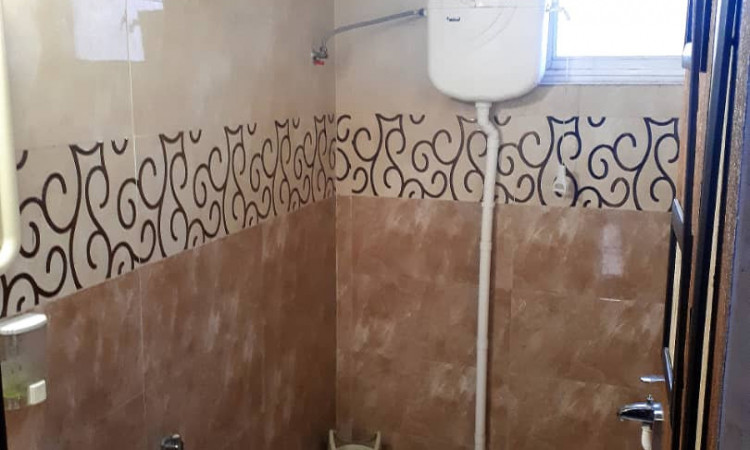 مهمانپذیر محبان الرضا (اتاق سه تخته)